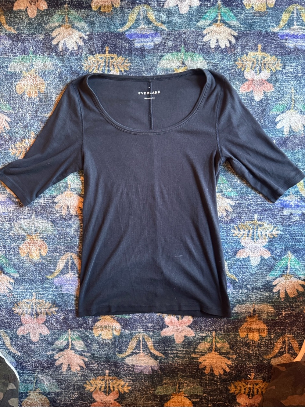Everlane Black Scoop-Neck Short Sleeve Tee